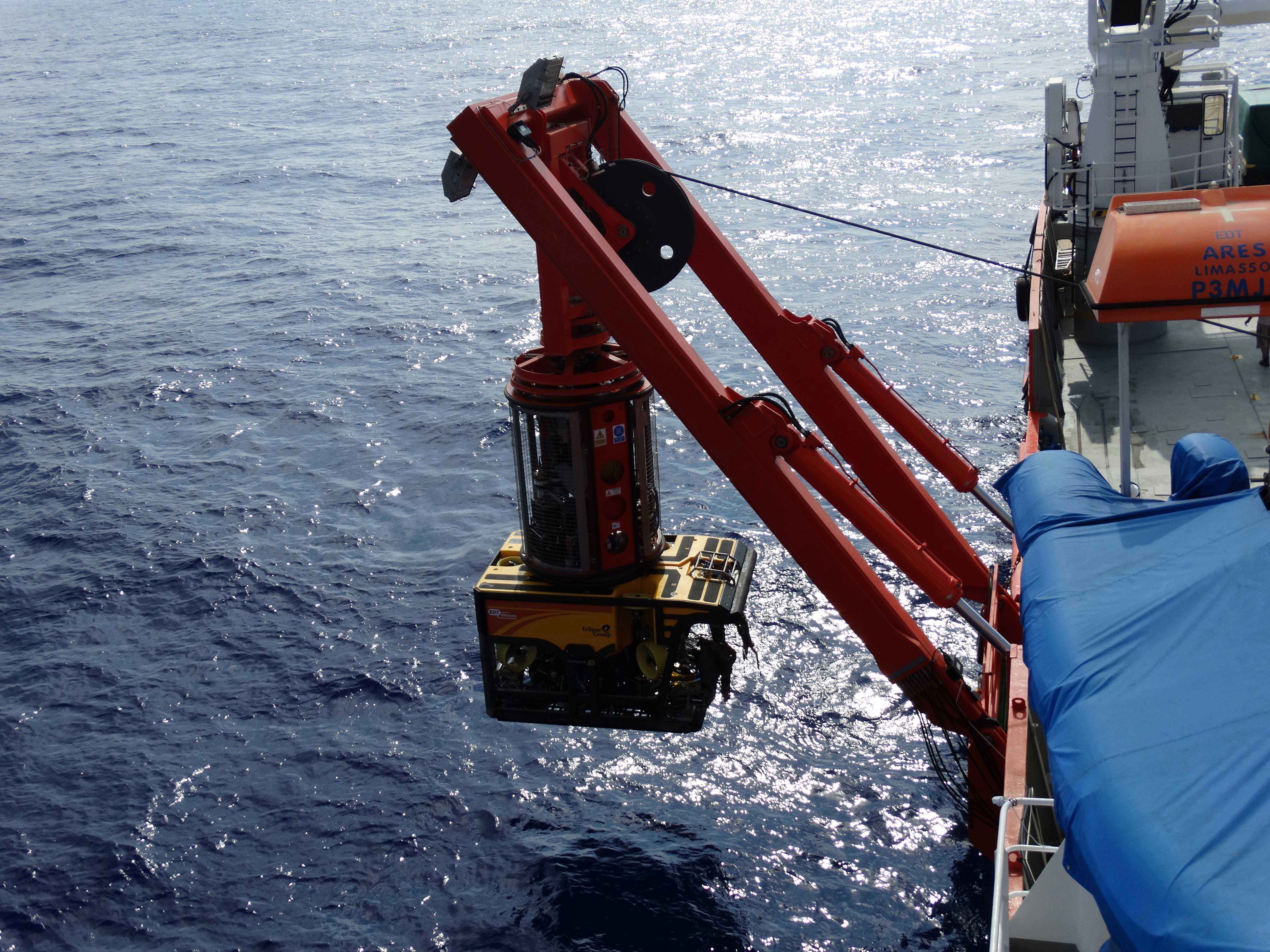 液压工作级水下机器人